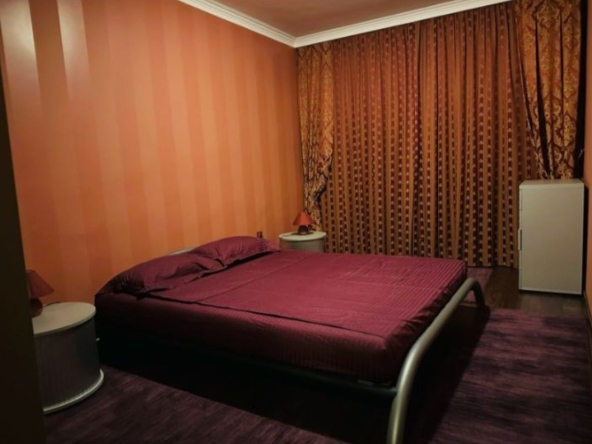 Дава се под наем Двустаен апартамент в София, Център - 70 кв.м за 663 € - Снимка #1