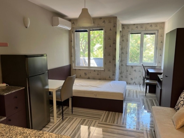 Дава се под наем Едностаен апартамент в София, Студентски град - 50 кв.м за 408 € - Снимка #1