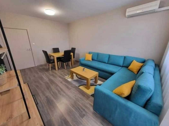 Дава се под наем Тристаен апартамент в Варна, Левски - 65 кв.м за 408 € - Снимка #1