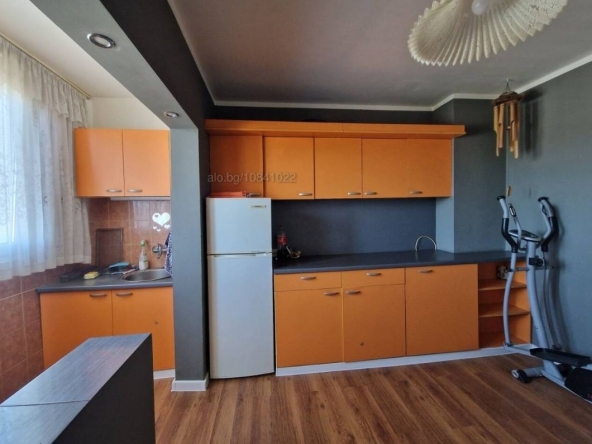 Дава се под наем Двустаен апартамент в София, Обеля 2 - 70 кв.м за 488.58 € - Снимка #1