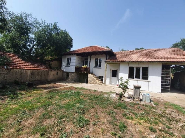 Къща в с. Никюп, Област Велико Търново - 90 кв.м за 423 €/кв.м - Снимка #1