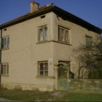 Къща в Луковит - 1111111 кв.м за 0 €/кв.м - Снимка #1