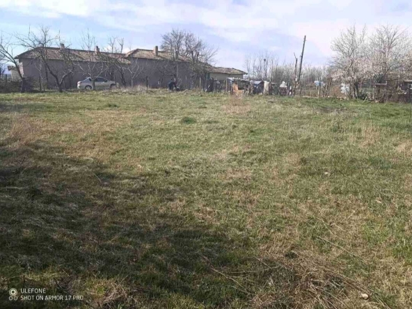 Парцел в Велики Преслав - 750 кв.м за 11 €/кв.м - Снимка #1