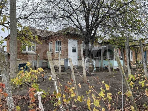 Къща в с. Червенци, Област Варна - 80 кв.м за 219 €/кв.м - Снимка #1