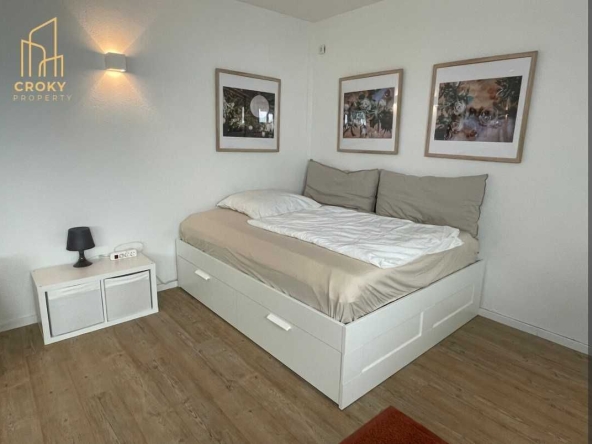 Дава се под наем Двустаен апартамент в София, Център - 75 кв.м за 675 € - Снимка #1