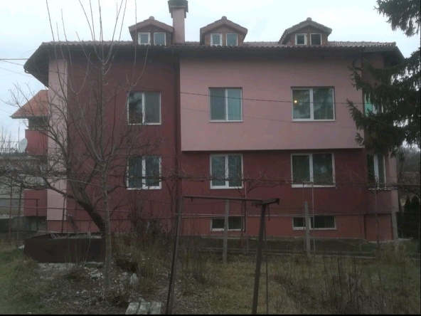 Къща в Банкя - 450 кв.м за 3112 €/кв.м - Снимка #1