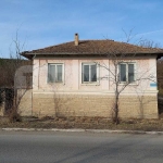 Къща в с. Лом Черковна, Област Русе - 80 кв.м за 94 €/кв.м - Снимка #1