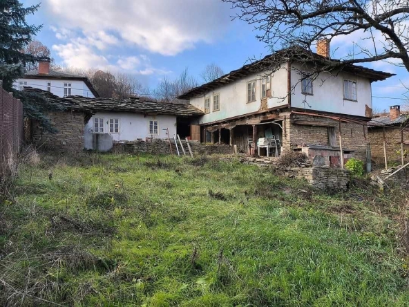 Къща в с. Кози рог, Област Габрово - 190 кв.м за 118 €/кв.м - Снимка #1