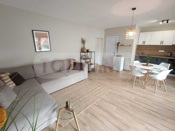 Дава се под наем Двустаен апартамент в Варна, Виница - 70 кв.м за 612 € - Снимка #1