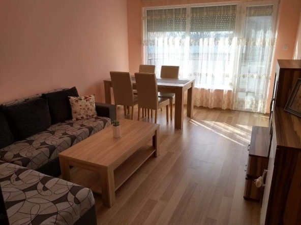 Дава се под наем Тристаен апартамент в Пловдив, Тракия - 74 кв.м за 382.5 € - Снимка #1