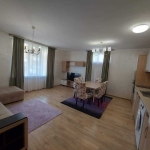 Дава се под наем Тристаен апартамент в Шумен, Пазара - 90 кв.м за 481.95 € - Снимка #1