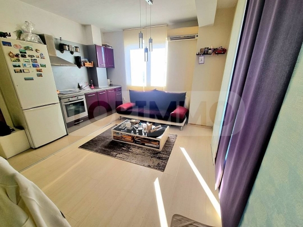 Двустаен апартамент в Варна, м-т Прибой - 55 кв.м за 1873 €/кв.м - Снимка #1