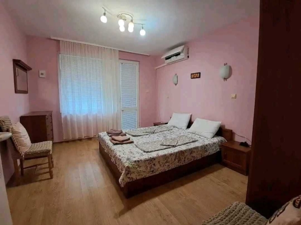 Дава се под наем Двустаен апартамент в Бургас, Лазур - 65 кв.м за 402.9 € - Снимка #1