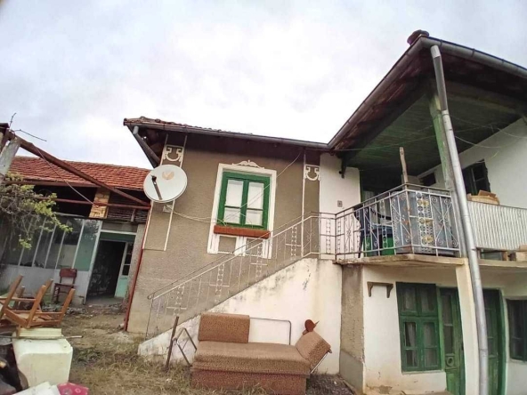 Къща в с. Долна Липница, Област Велико Търново - 150 кв.м за 120 €/кв.м - Снимка #1