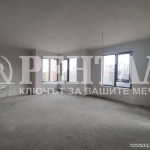 Тристаен апартамент в Пловдив, Център - 105 кв.м за 2239 €/кв.м - Снимка #1