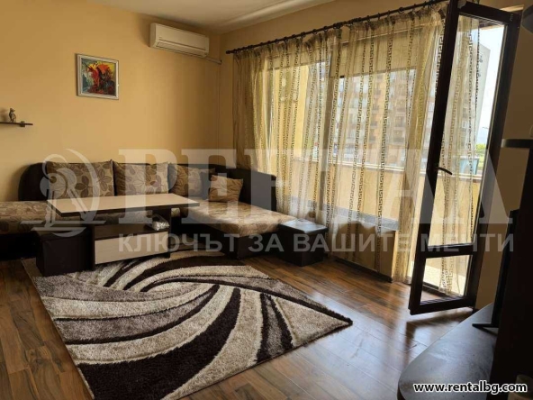 Дава се под наем Тристаен апартамент в Пловдив, Център - 100 кв.м за 459 € - Снимка #1