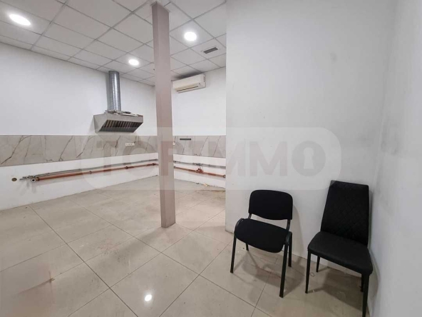 Дава се под наем Магазин в Варна, Център - 44 кв.м за 612 € - Снимка #1