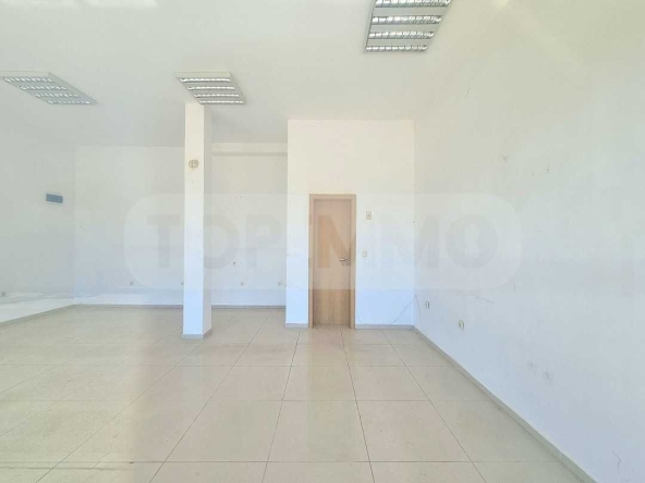 Дава се под наем Магазин в Варна, Галата - 35 кв.м за 306 € - Снимка #1