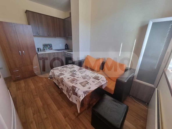 Дава се под наем Двустаен апартамент в Варна, Галата - 45 кв.м за 280.5 € - Снимка #1