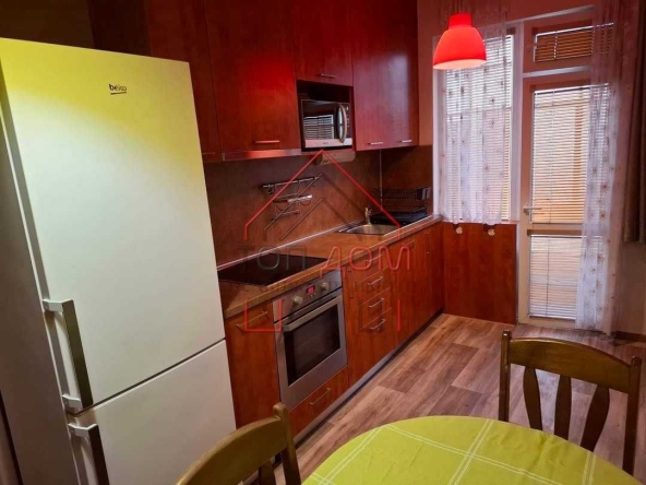 Дава се под наем Двустаен апартамент в Варна, ЖП Гара - 55 кв.м за 561 € - Снимка #1