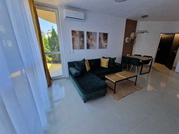 Дава се под наем Двустаен апартамент в Бургас, Сарафово - 65 кв.м за 382.5 € - Снимка #1