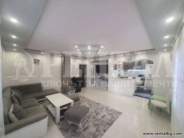 Тристаен апартамент в Пловдив, Център - 118 кв.м за 1678 €/кв.м - Снимка #1