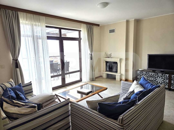 Тристаен апартамент в с. Топола, Област Добрич - 167 кв.м за 1348 €/кв.м - Снимка #1