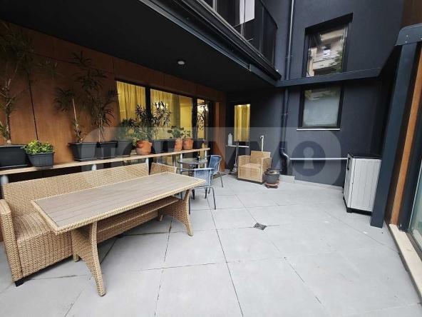 Дава се под наем Едностаен апартамент в Варна, Център - 80 кв.м за 800 € - Снимка #1