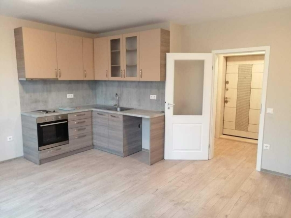 Дава се под наем Двустаен апартамент в Варна, Младост 1 - 52 кв.м за 325 € - Снимка #1