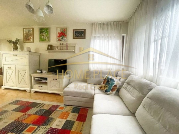 Двустаен апартамент в Варна, Център - 75 кв.м за 1917 €/кв.м - Снимка #1