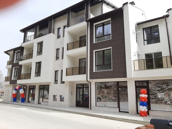 Четиристаен апартамент в Велинград - 150 кв.м за 918 €/кв.м - Снимка #1