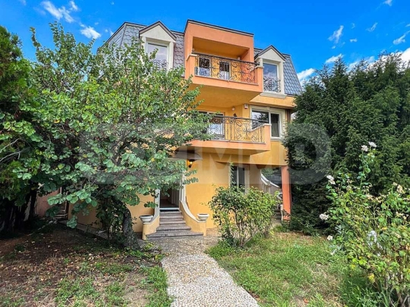 Къща в Варна, м-т Траката - 282 кв.м за 1546 €/кв.м - Снимка #1