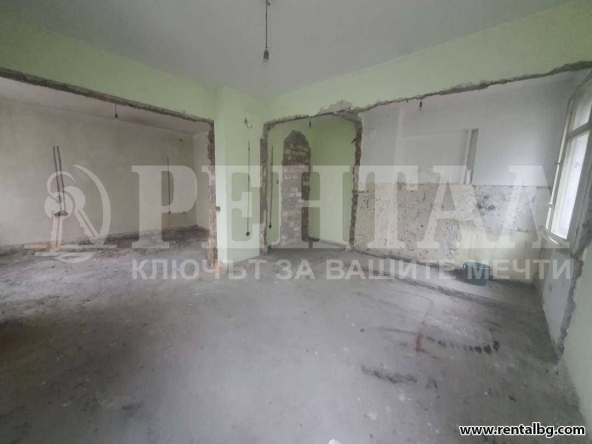 Етаж от къща в Пловдив, Център - 135 кв.м за 1039 €/кв.м - Снимка #1