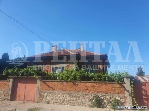 Къща в с. Ягодово, Област Пловдив - 295 кв.м за 465 €/кв.м - Снимка #1