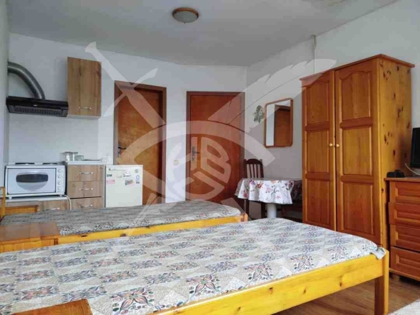 Къща в Приморско - 611 кв.м за 689 €/кв.м - Снимка #1
