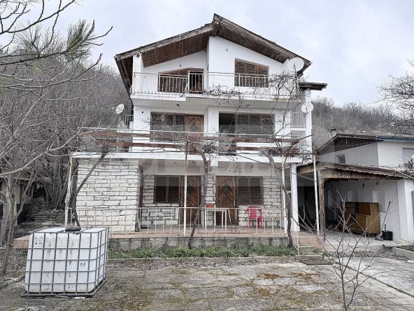 Къща в Балчик - 254 кв.м за 499 €/кв.м - Снимка #1