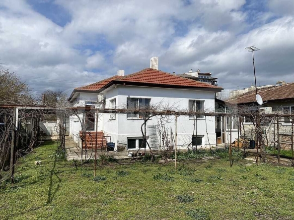 Къща в Варна, Гръцка махала - 91 кв.м за 552 €/кв.м - Снимка #1