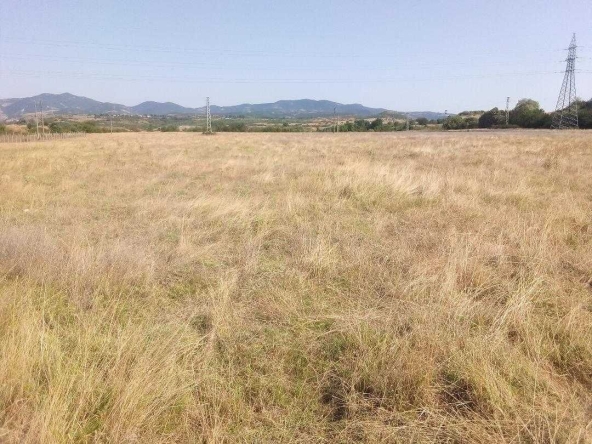 Дава се под наем Парцел в Кърджали, Веселчане - 5600 кв.м за 99.45 € - Снимка #1