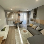 Дава се под наем Тристаен апартамент в Варна, Спортна зала - 95 кв.м за 900 € - Снимка #1