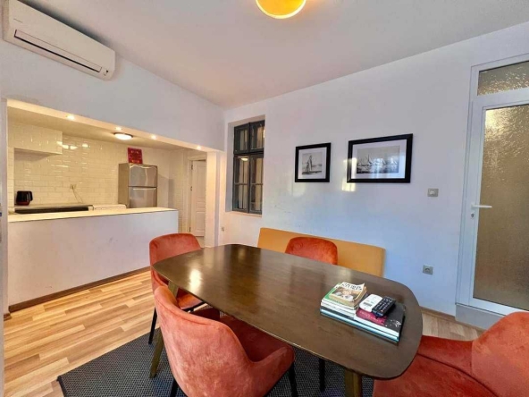 Дава се под наем Тристаен апартамент в Варна, Общината - 88 кв.м за 750 € - Снимка #1