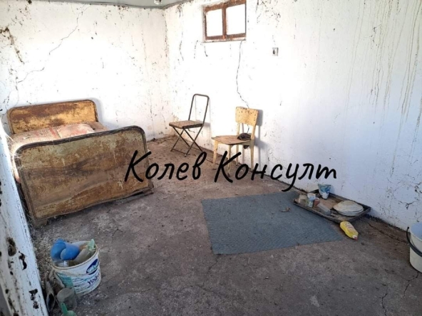 Промишлена сграда в с. Бодрово, Област Хасково - 75 кв.м за 119 €/кв.м - Снимка #1