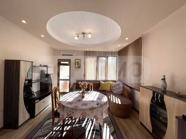 Етаж от къща в Варна, Галата - 147 кв.м за 1259 €/кв.м - Снимка #1