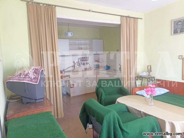 Къща в Брезово - 150 кв.м за 238 €/кв.м - Снимка #1