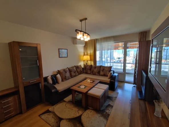 Дава се под наем Двустаен апартамент в Пловдив, Каменица 1 - 64 кв.м за 433.5 € - Снимка #1