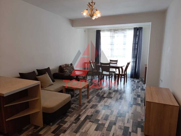 Дава се под наем Тристаен апартамент в Варна, Колхозен пазар - 80 кв.м за 561 € - Снимка #1