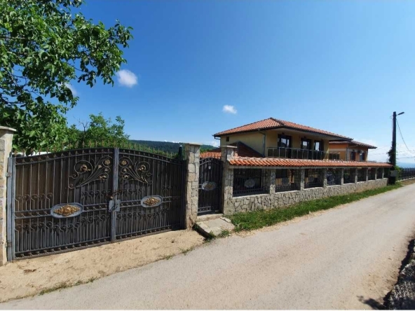 Къща в с. Шереметя, Област Велико Търново - 155 кв.м за 1613 €/кв.м - Снимка #1