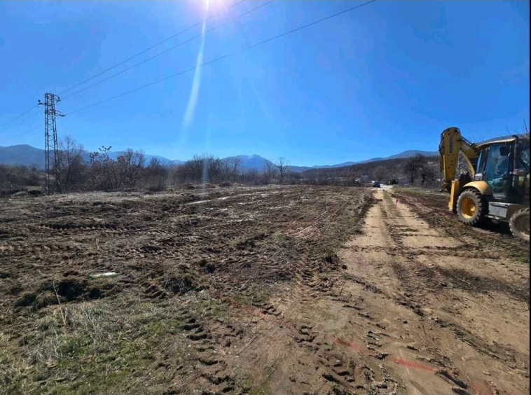 Парцел в с. Долнослав, Област Пловдив - 3000 кв.м за 10 €/кв.м - Снимка #1