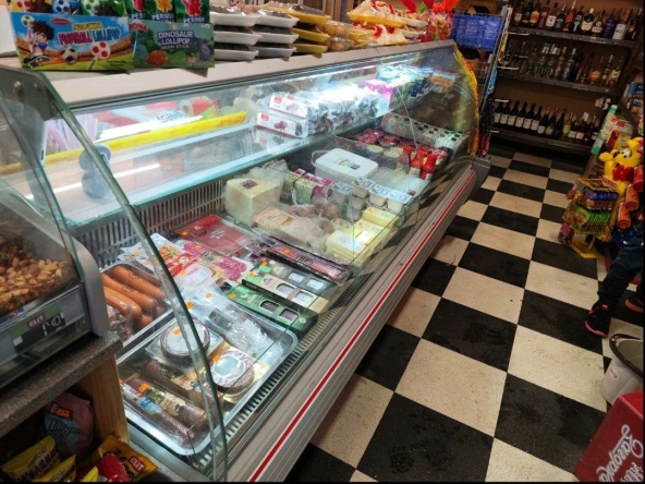 Дава се под наем Магазин в Пловдив, Център - 70 кв.м за 10200 € - Снимка #1