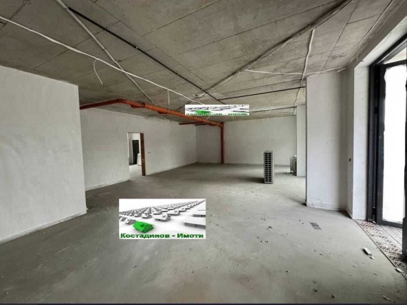 Дава се под наем Магазин в Пловдив, Христо Смирненски - 280 кв.м за 2754 € - Снимка #1