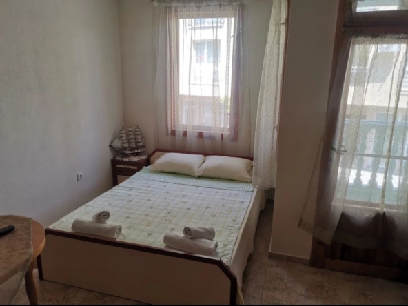 Дава се под наем Едностаен апартамент в Поморие - 40 кв.м за 39.78 € - Снимка #1